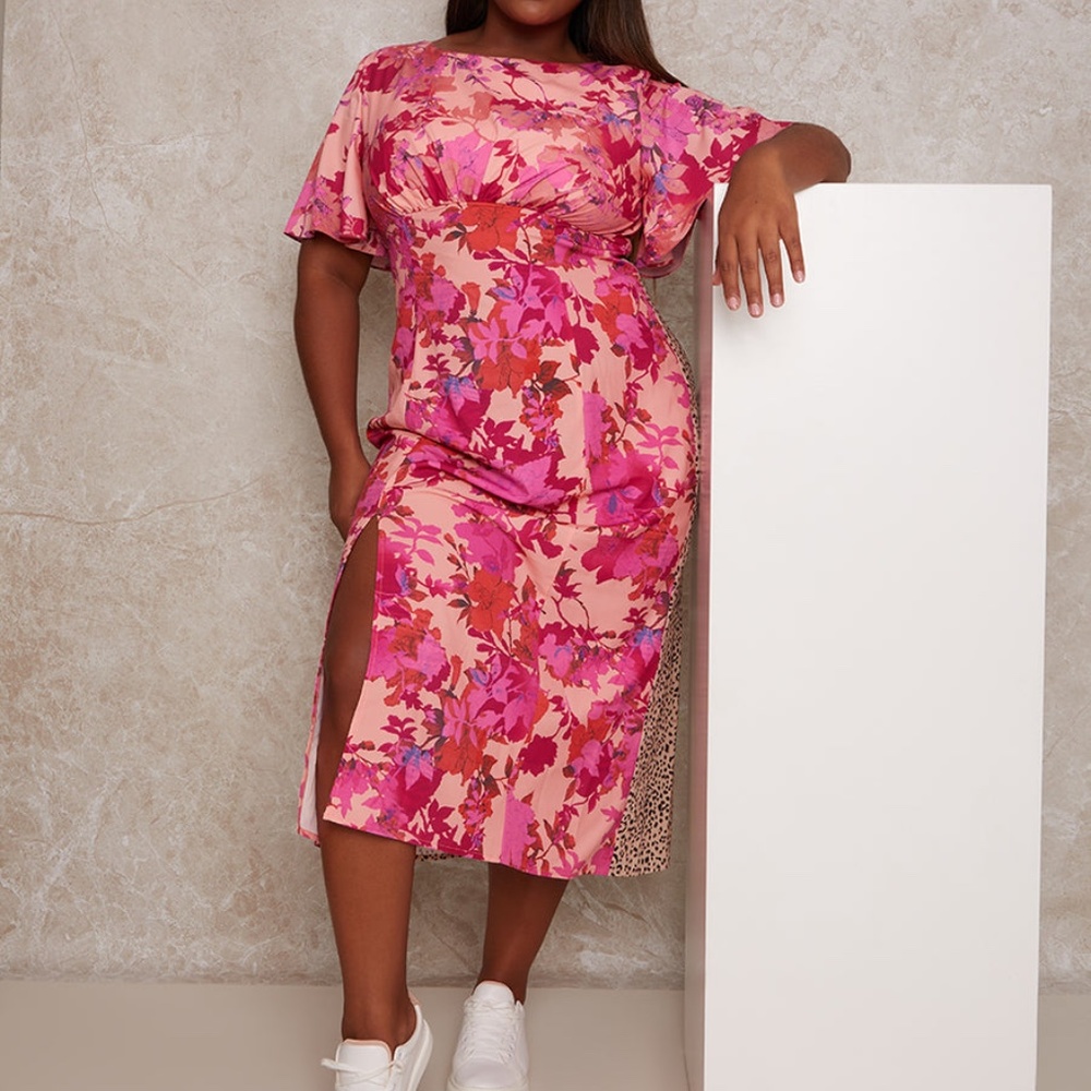 NWT Chi Chi London Flutter Sleeve Floral and Animal Print Midi Day Dress… - Picture 3 of 10